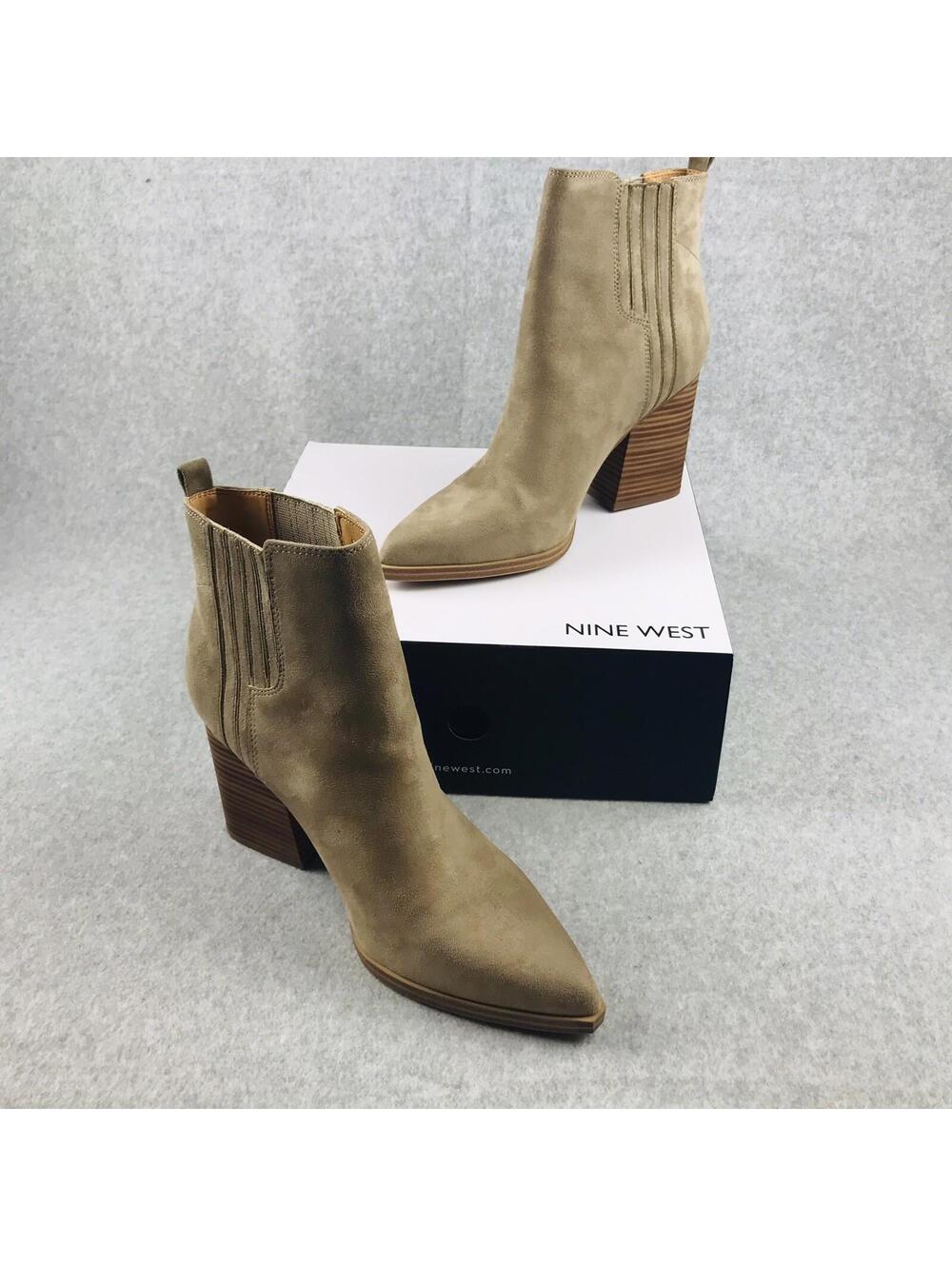 Nine West Women's Pull On Faux Suede block heel ankle boots Size 10 Wide